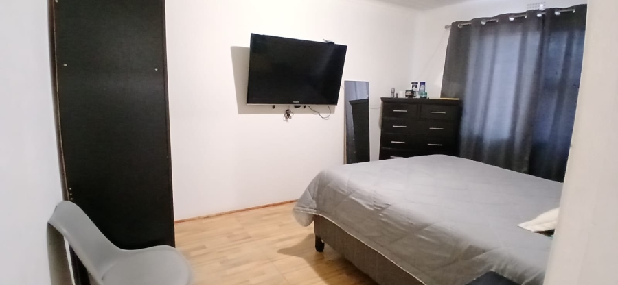 2 Bedroom Property for Sale in Colorado Park Western Cape